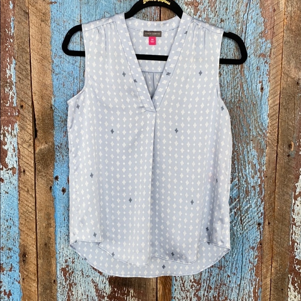 Vince Camuto Blue Diamond Print Sleeveless Blouse Xxs